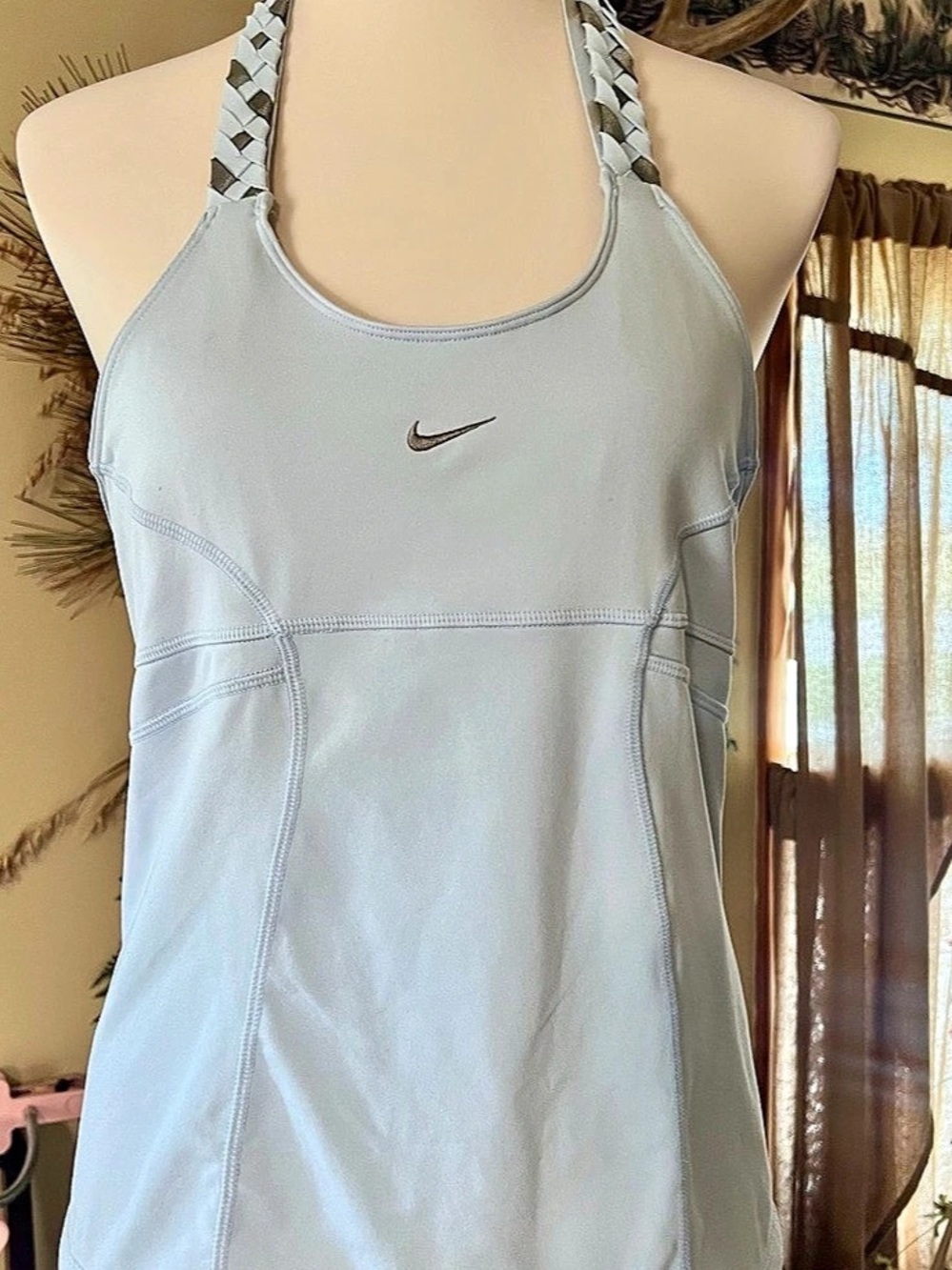 Nike Women's Athletic Tank Size Large